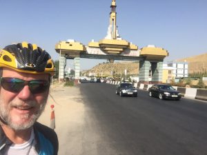 1 Ausfahrt aus Dushanbe 1 Ausfahrt aus Dushanbe